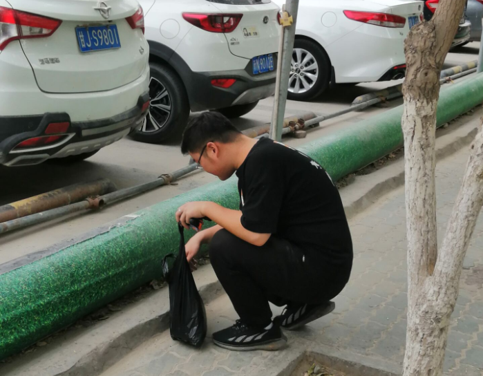 统众公司开展“垃圾分类，从我做起”志愿服务活动