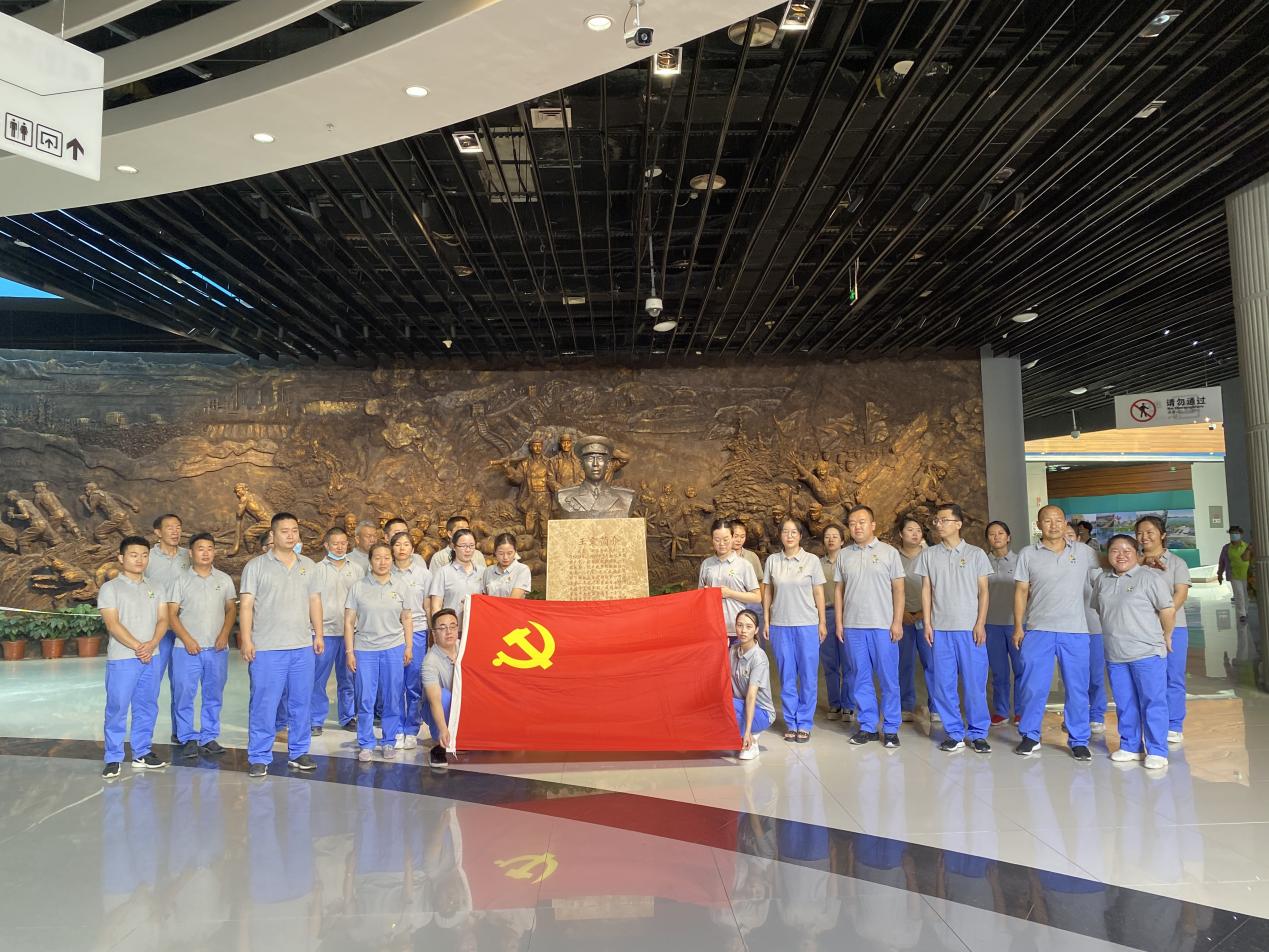 新农乳业公司开展  “传承红色记忆 弘扬革命精神”主题党日活动