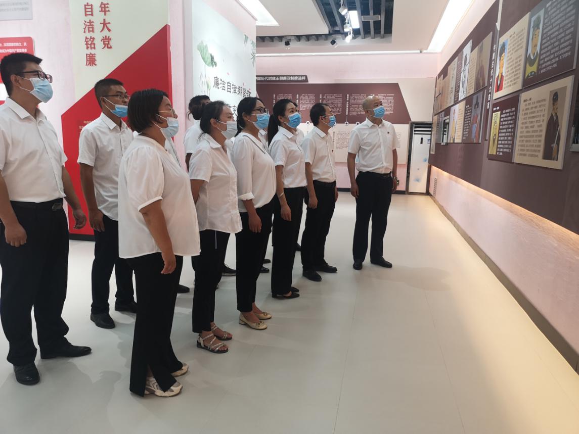 西北兴业集团开展第二十三个党风廉政教育月活动