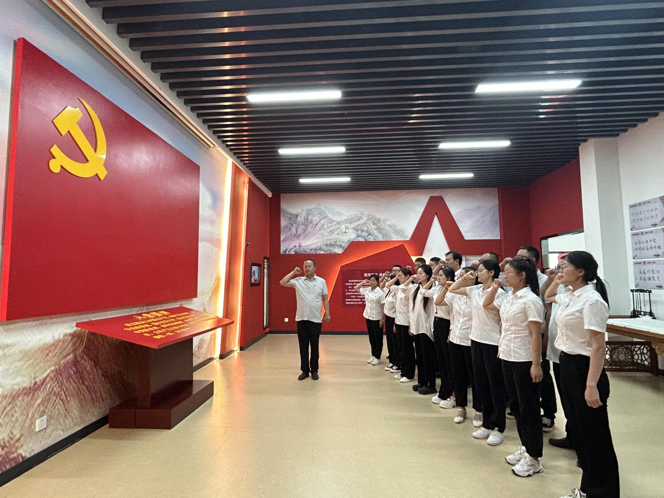 走进廉政教育基地 接受廉政清风洗礼——科教集团赴师市廉政教育进行警示教育