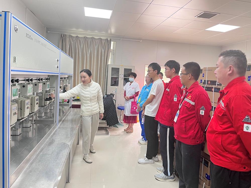 师市市场监管局开展 2023年全国“质量月”实验室开放日活动