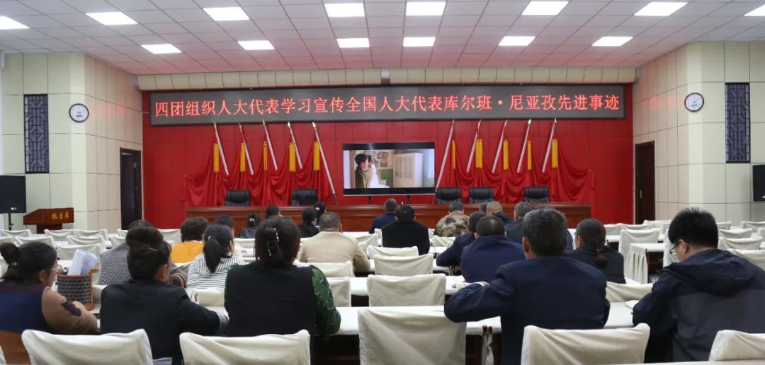四团党委副书记、团长张学军到基层连队上主题教育专题党课