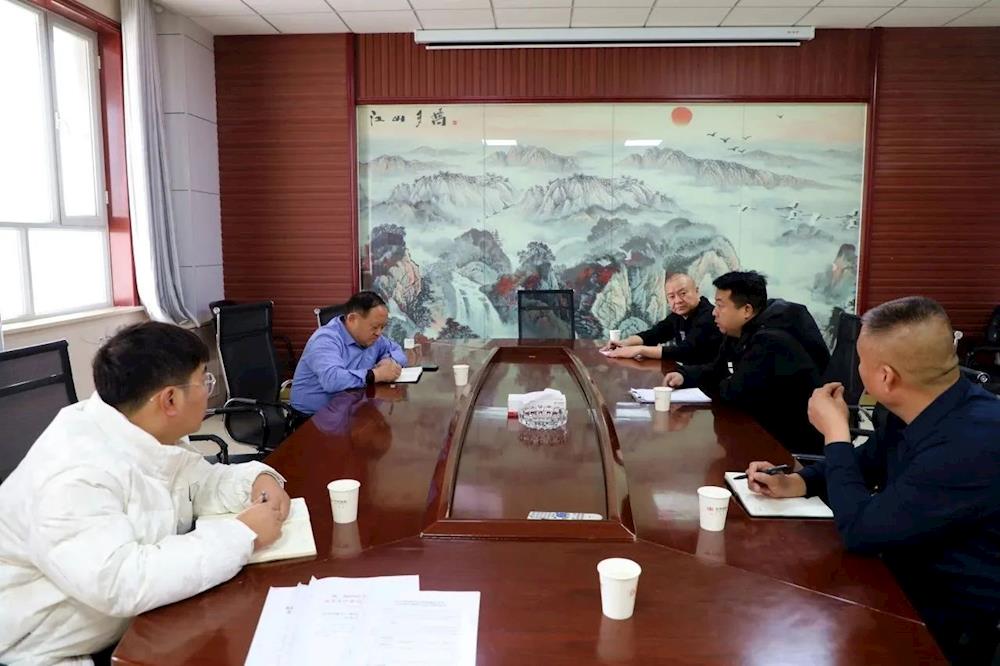 十一团危房整治持续发力 夯实百姓安居根基