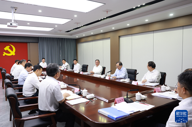 李强在江西检查指导防汛工作时强调 强化风险意识 坚持防患未然 毫不松懈做好防汛抢险救灾各项工作