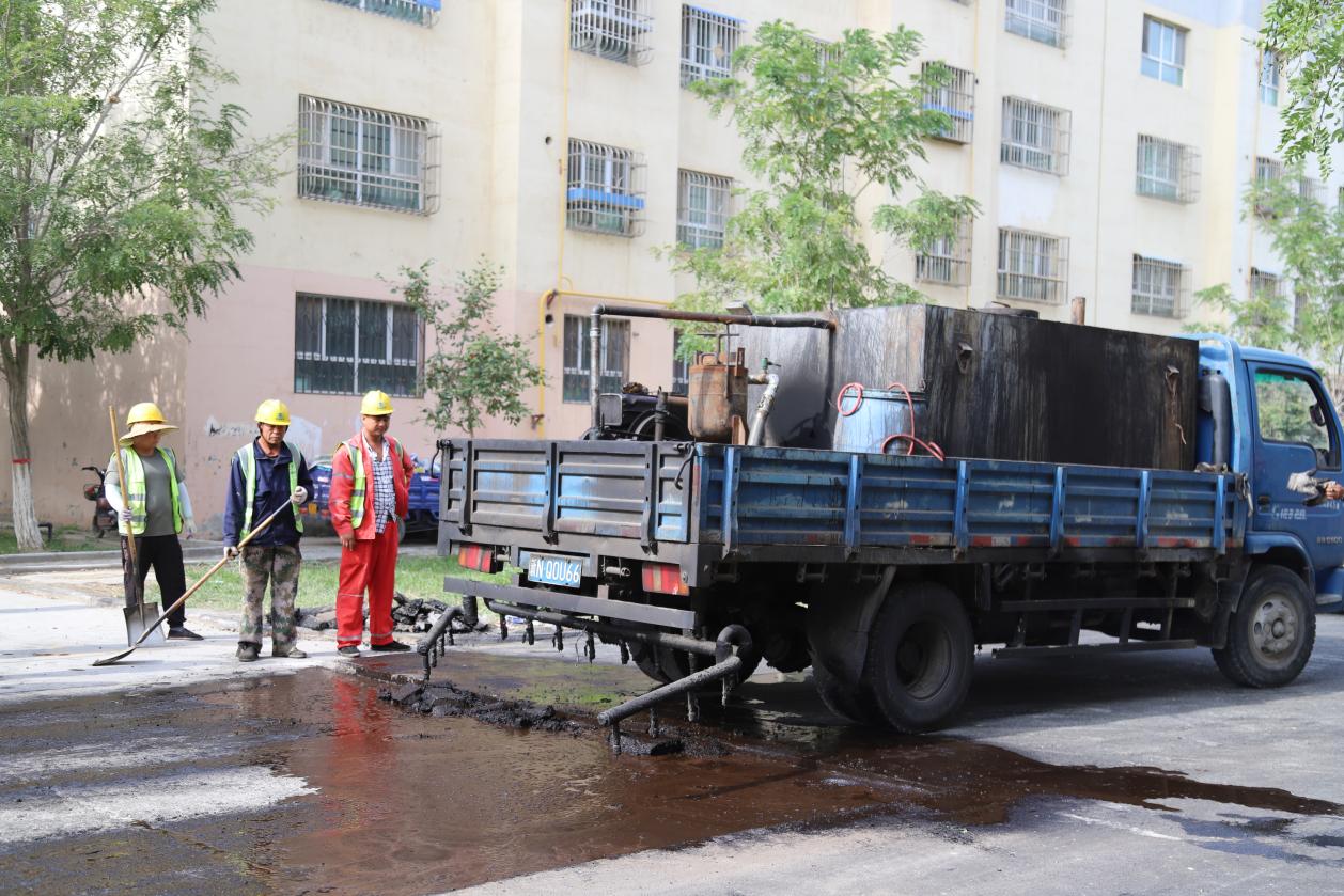 老旧小区焕新颜  改造工程筑幸福  —— 阿拉尔水利水电家属区迎来新升级   