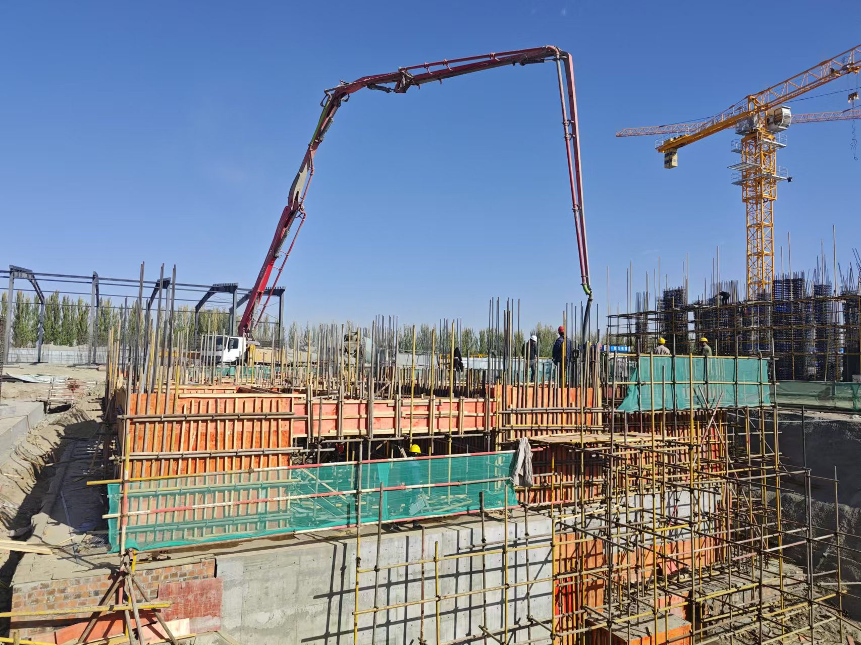 新城建司铆足干劲促施工，跑出项目建设“加速度”