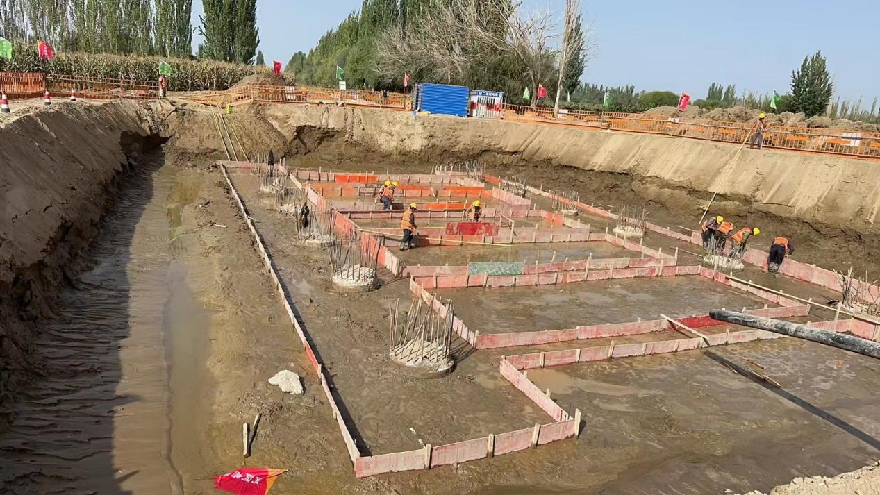 G3036阿克苏至阿拉尔高速公路项目加速建设
