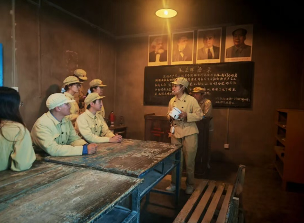 踏寻红色足迹 感悟使命担当——十二团“参观+体验”式红色教育庆双节迎大庆