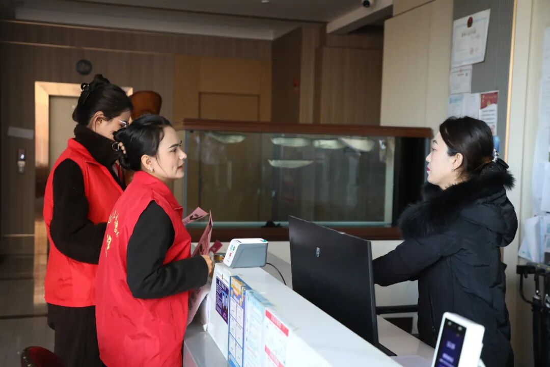 四团开展非法卫星地面接收设施 整治宣传活动