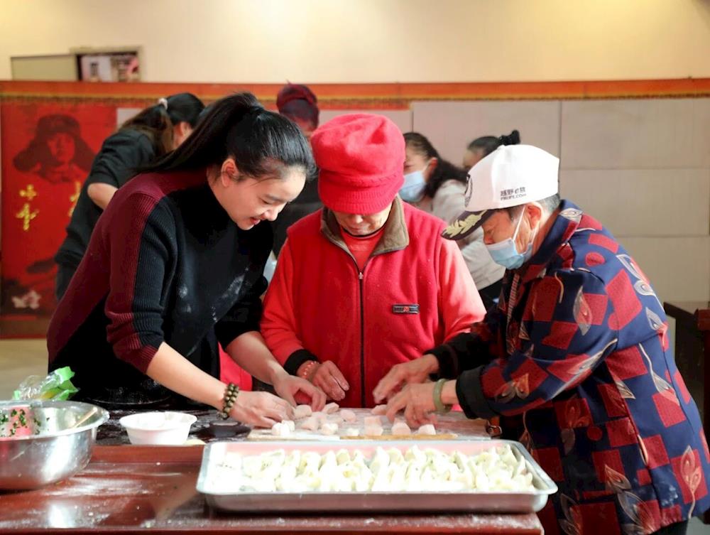 冬至暖邻 社区聚力筑同心