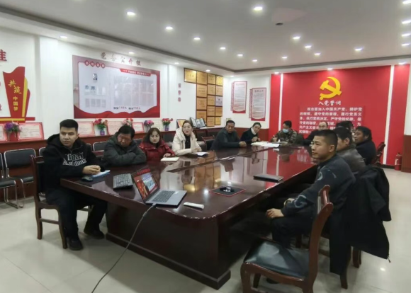 从“观看”到“实干” ，达里亚阿格孜村致富新行动