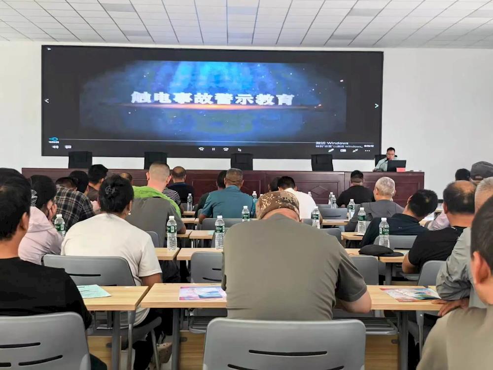 师市应急管理局开展应急安全知识下基层宣讲 筑牢中秋国庆安全防线