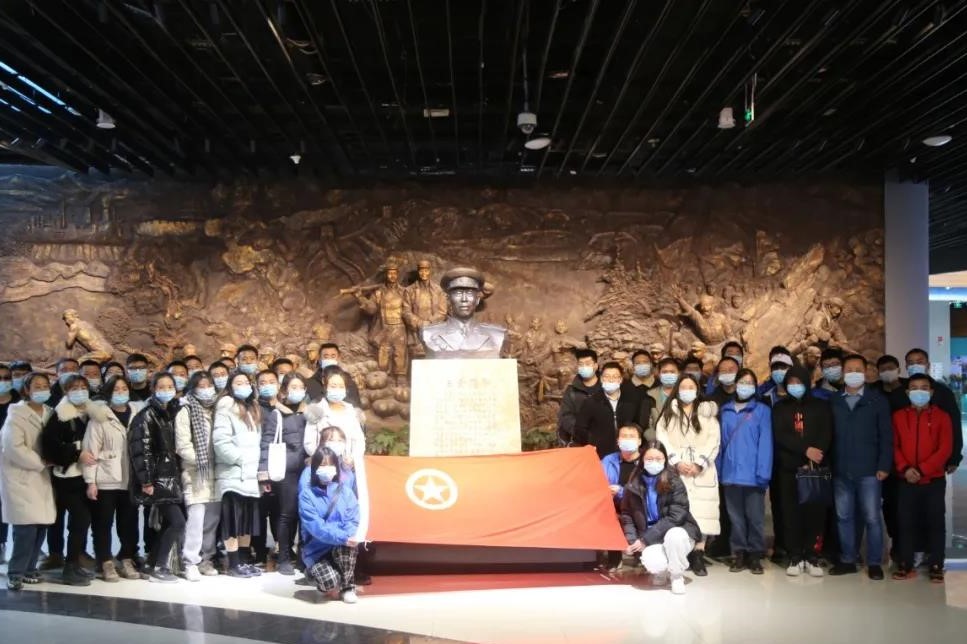 ca90397274fc4dddaab08be1e0e46e05.jpg ca90397274fc4dddaab08be1e0e46e05.jpg