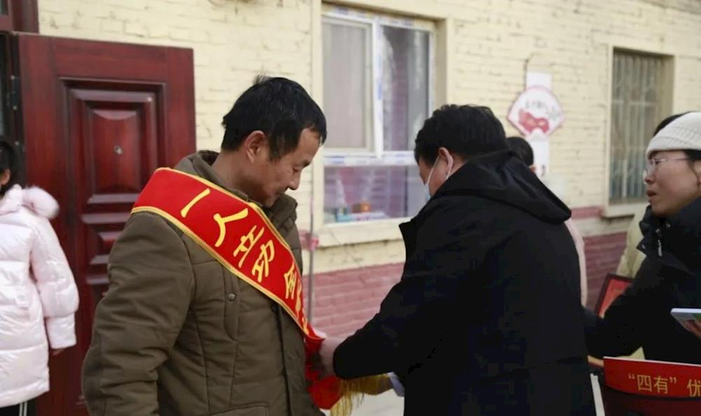 8b7fdf4f320f440db8ad338da3114faf.jpg 8b7fdf4f320f440db8ad338da3114faf.jpg