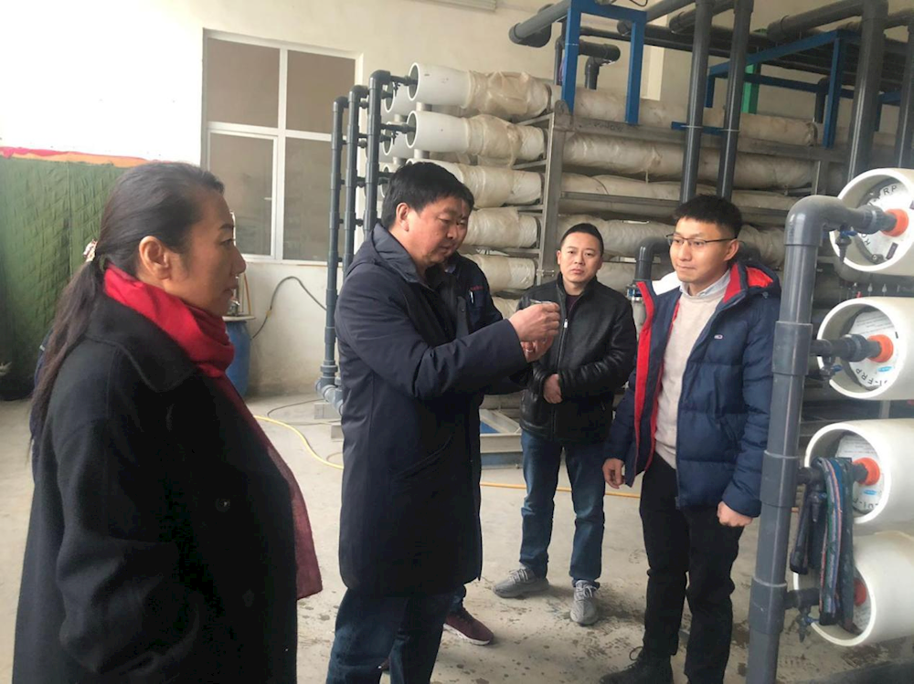 兵团工信局副局长唐云翔一行调研师市工业经济运行情况