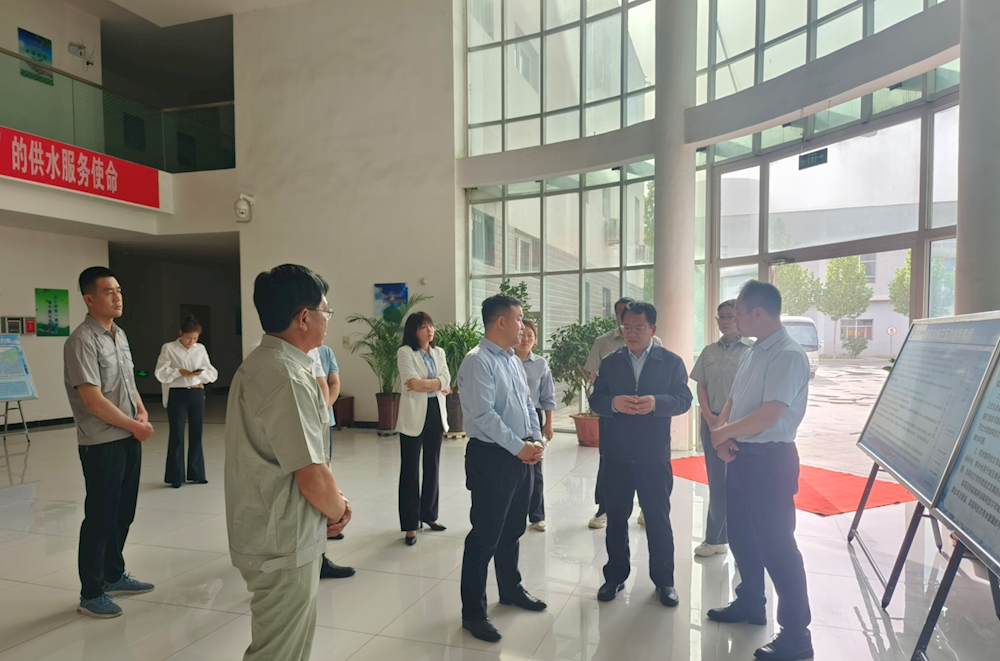 渠慎俭调研第一师阿拉尔市城乡供水一体化和公租房建设项目