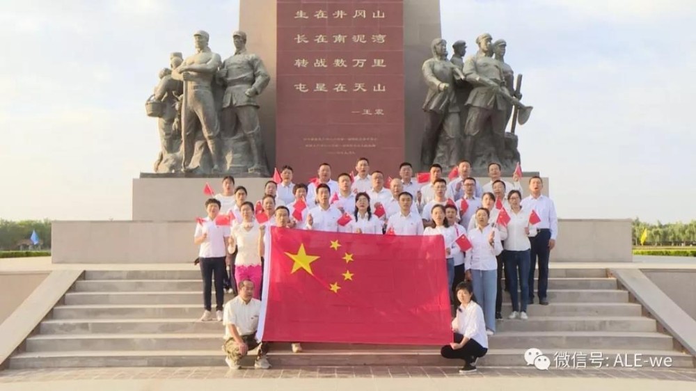 不忘初心、牢记使命丨师市宣传系统向祖国献礼 为城市添彩