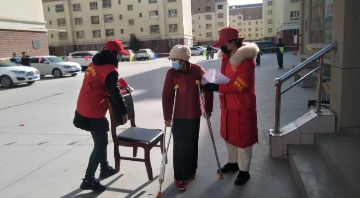 新时代文明实践--助力核酸检测 守护居民健康