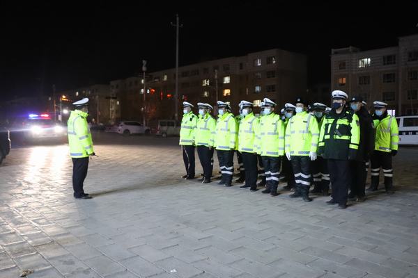 师市公安局交警部门持续开展“百日会战”专项夜查整治行动