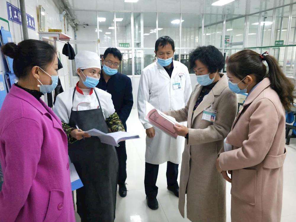 三团疫情指挥部狠抓疫情联防联控工作，全力保障学校顺利开学。