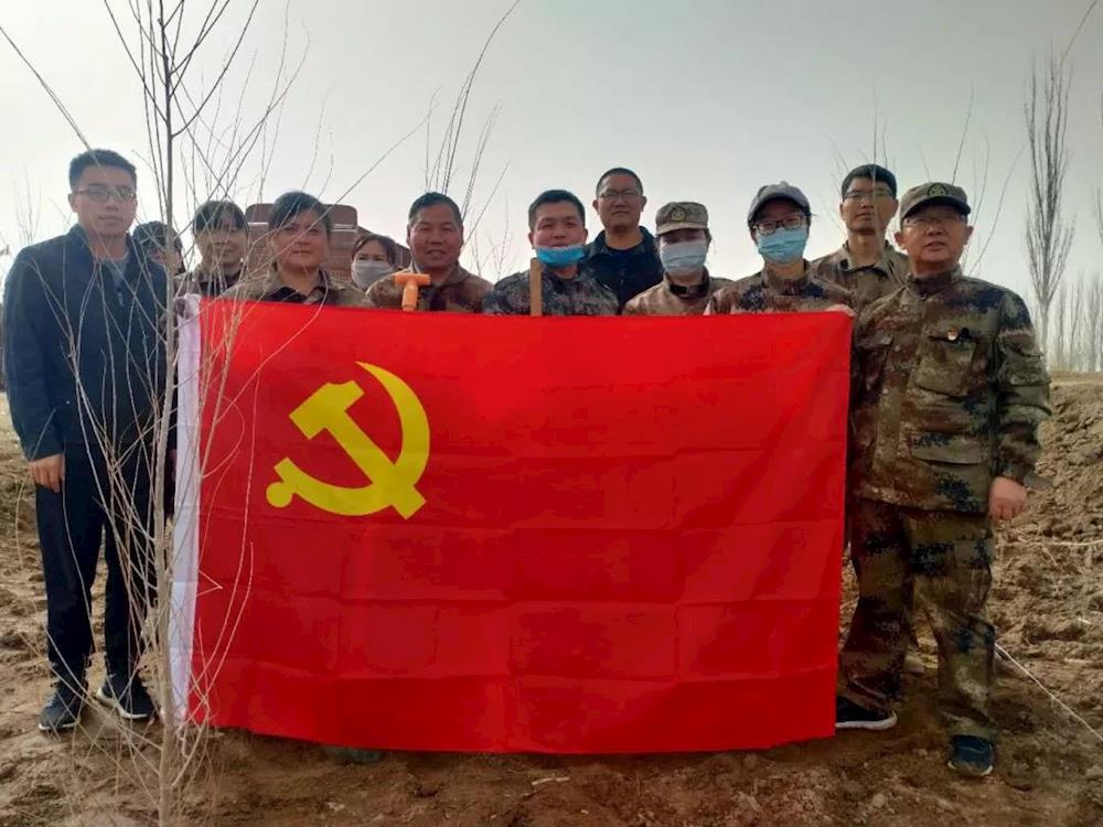 六团深入推进“我为群众办实事”实践活动