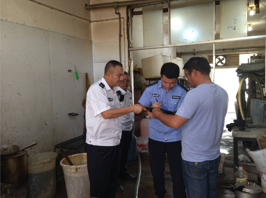 师市水利局开展查处违法取水、违规 排污专项整治行动