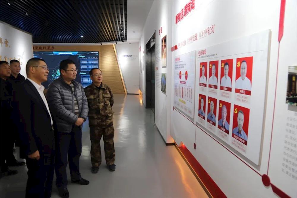 八师一四四团来团考察调研