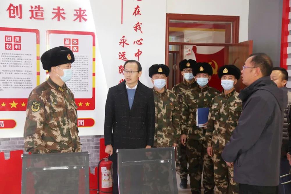 兵团武警总队执勤二支队赴六团参观军民共建项目