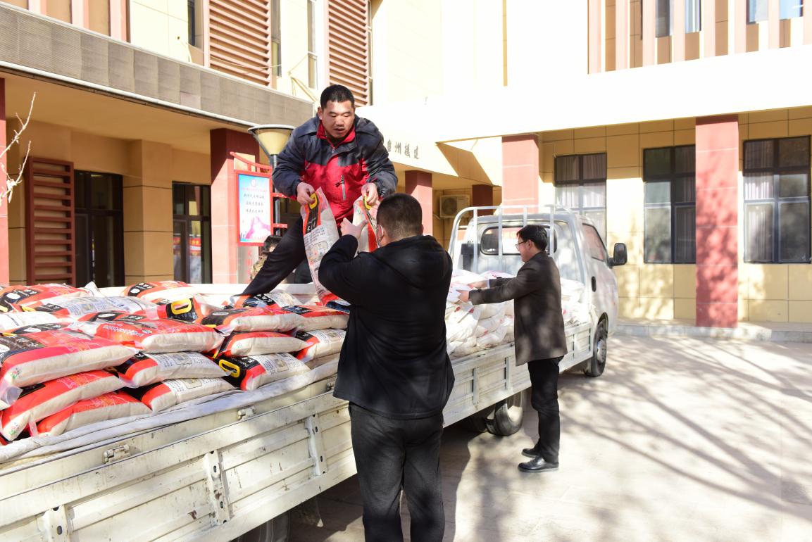 【我为群众办实事】冬日送温暖 传递爱 我们在行动