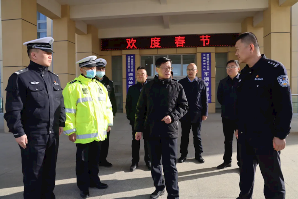 【春节我在岗】师市党委副书记、师长，代市长李江一行前往师市公安局交警支队慰问值班备勤民辅警