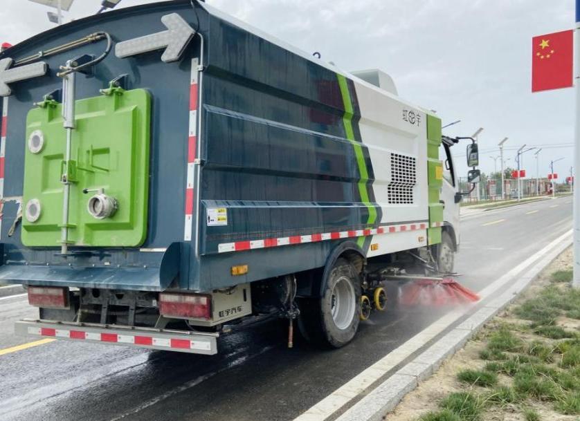 机械化联合服务 为校园重换新颜