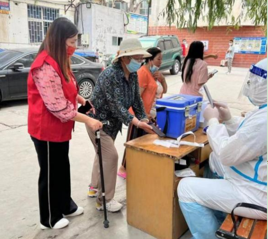 【榜样在身边】投身抗疫前线 展现党员风采