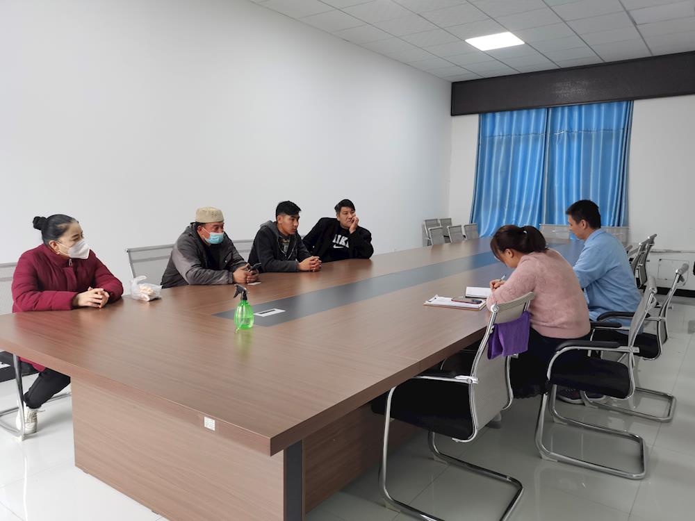 我为群众办实事 | 员工工资被拖欠 社区积极调解解决