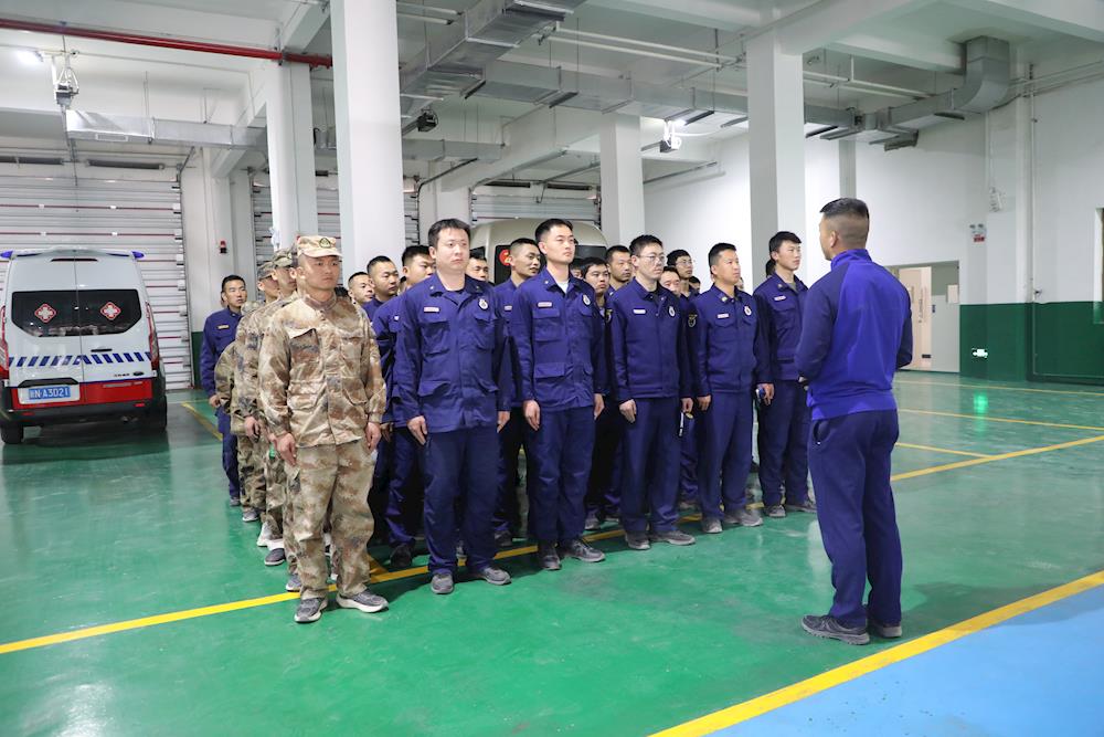 第一师阿拉尔市举办危险化学品应急救援队专职消防员培训