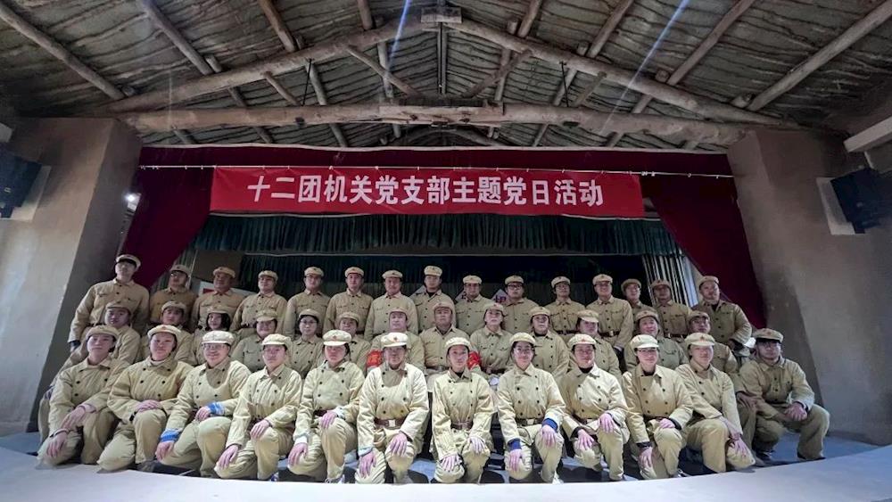 【主题教育】十二团机关党支部开展“军垦战士的一天”主题教育党日活动