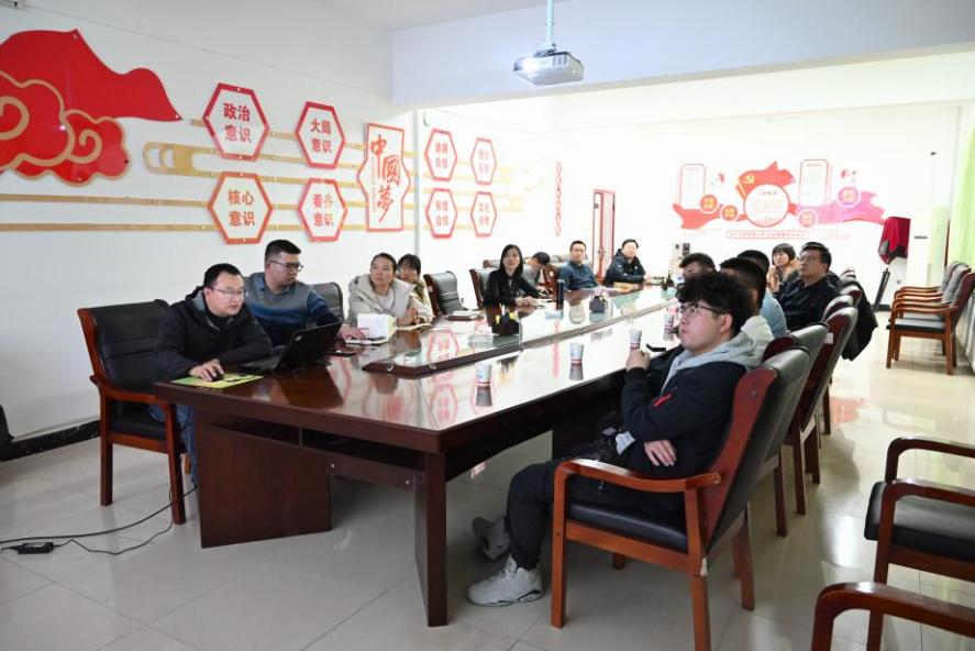 塔里木大学机械电气化工程学院院长张宏一行 在兵团国家质检中心考察交流