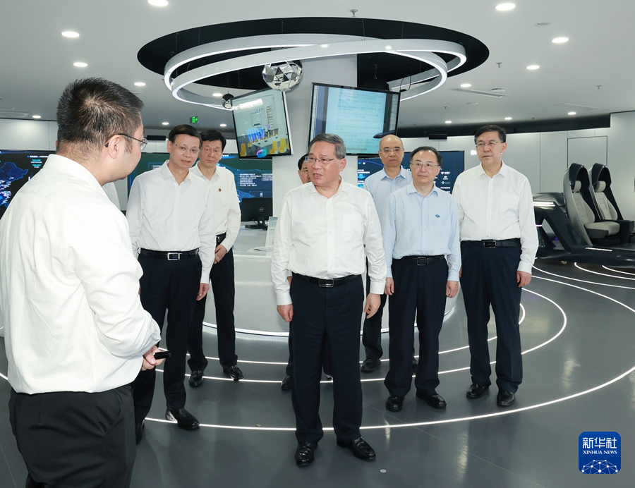 李强在江苏调研时强调 加快推动制造业数字化转型 促进专精特新企业蓬勃发展