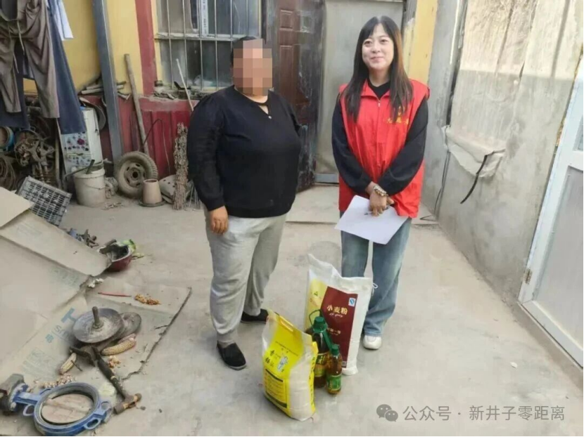 双节走访暖民心,医保宣讲护安康─二团十八连党支部慰问辖区困难家庭