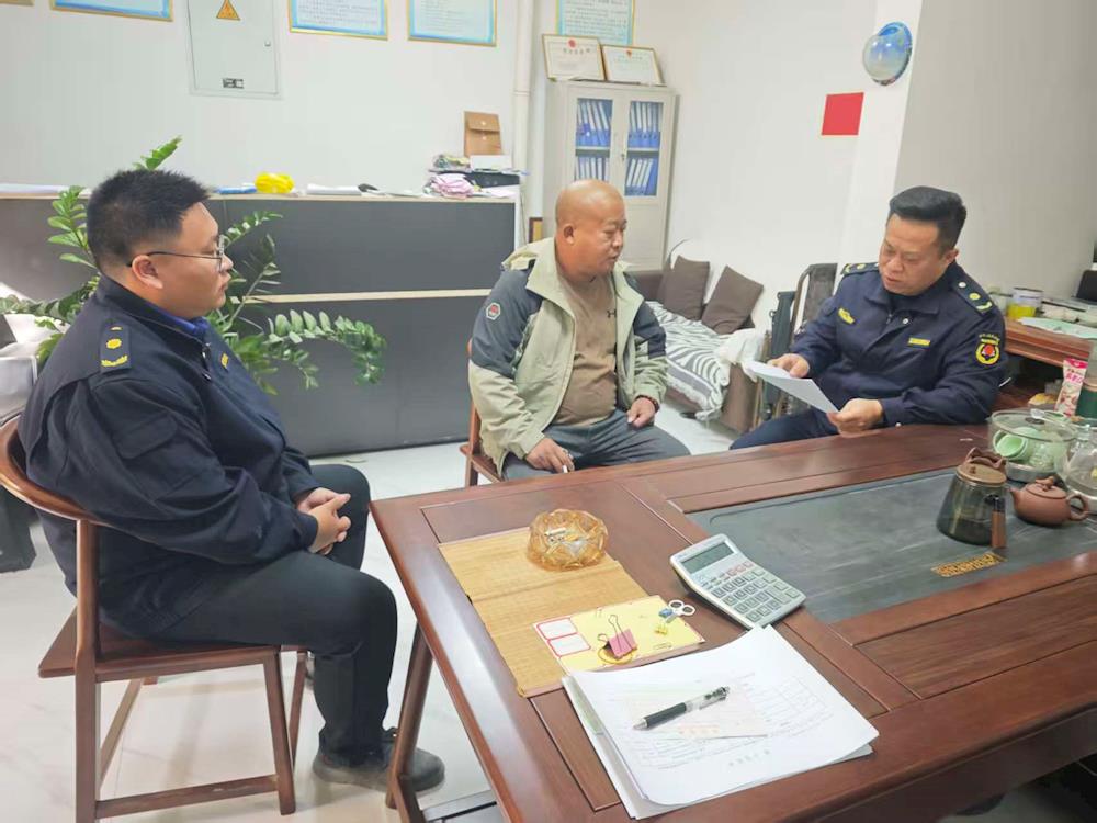 安全警钟长鸣，法治规范先行——走进渣土公司开展普法宣传与安全生产指导