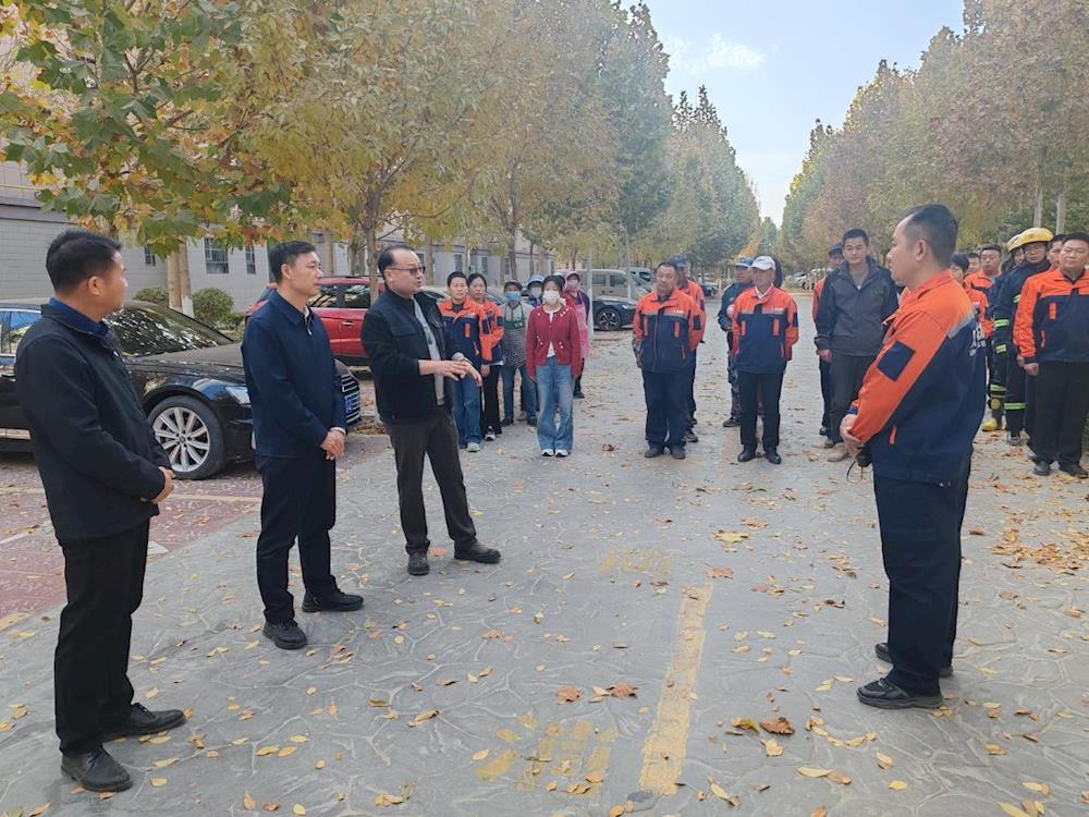 师市城市管理局开展2025年物业行业消防演练