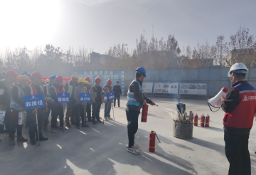 全国消防宣传月|3分钟完成疏散扑救！一场建筑工地消防实战演练高效举行