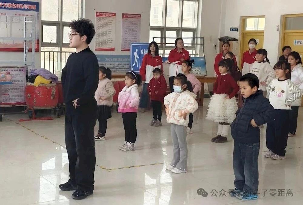 二团“七彩假期”多元课程点亮青少年缤纷时光