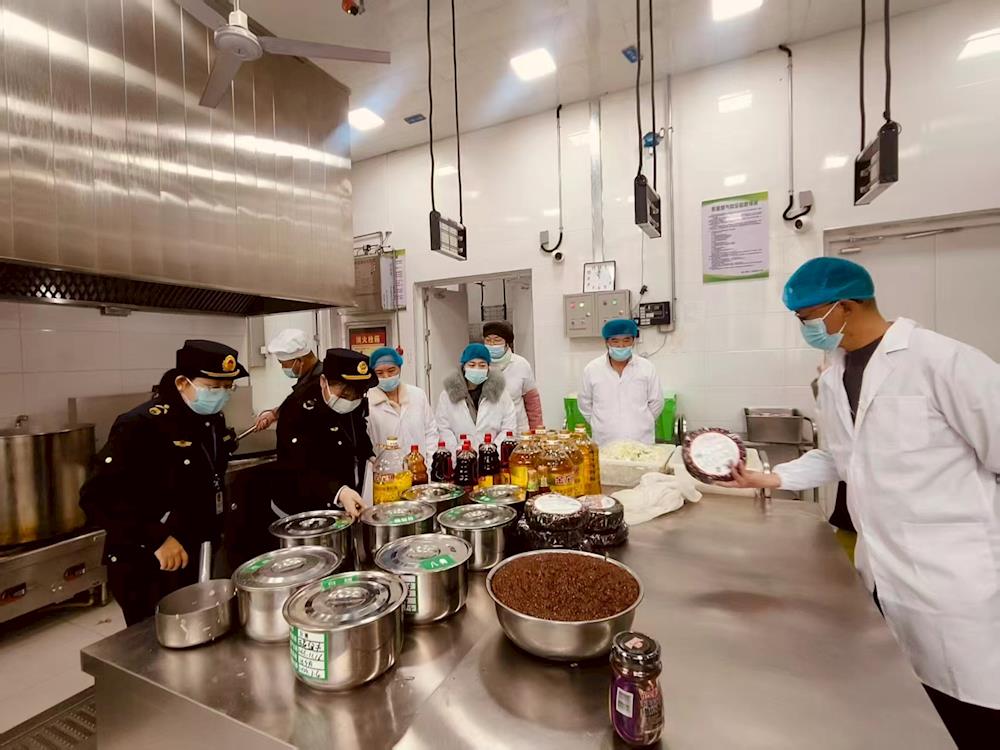 春启新程守食安：师市开展校园食品安全专项整治