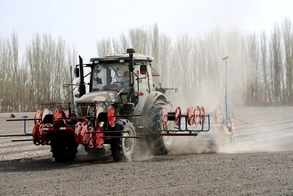 十六团新开岭镇春耕春播全面推进 夯实农业发展根基